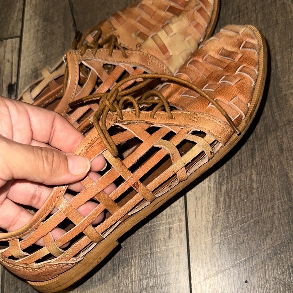 Woven Leather Shoes in Tan - Picture 7 of 7